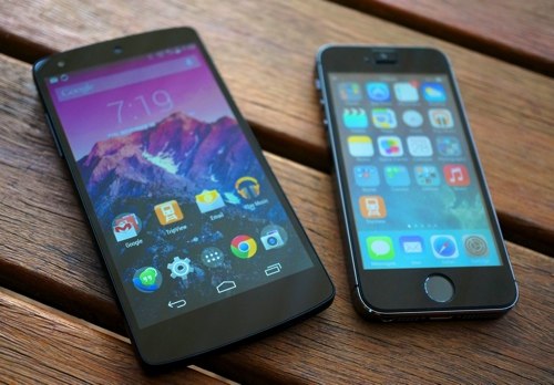iPhone 5S vs Google Nexus 5