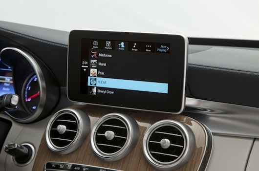 Mercedes-Benz muestra la integración de CarPlay-iosmac-4