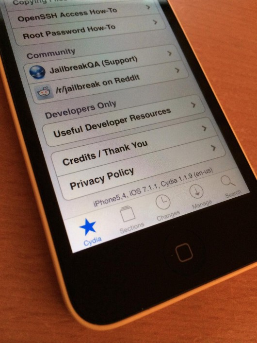 Jailbreak-iOS-7.1.1-iPhone-5C-530x706
