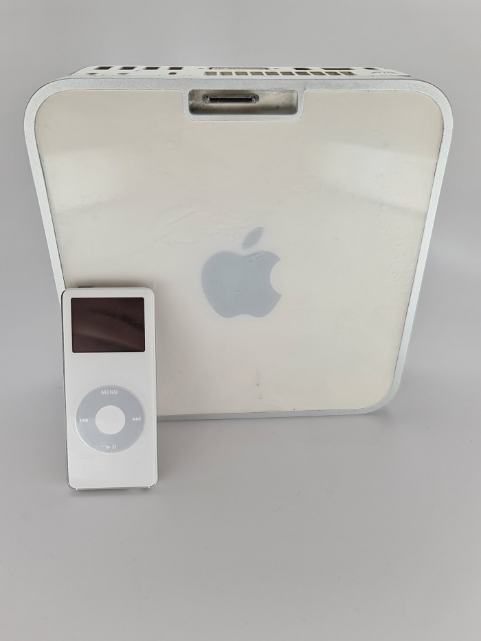 Mac Mini y iPod nano