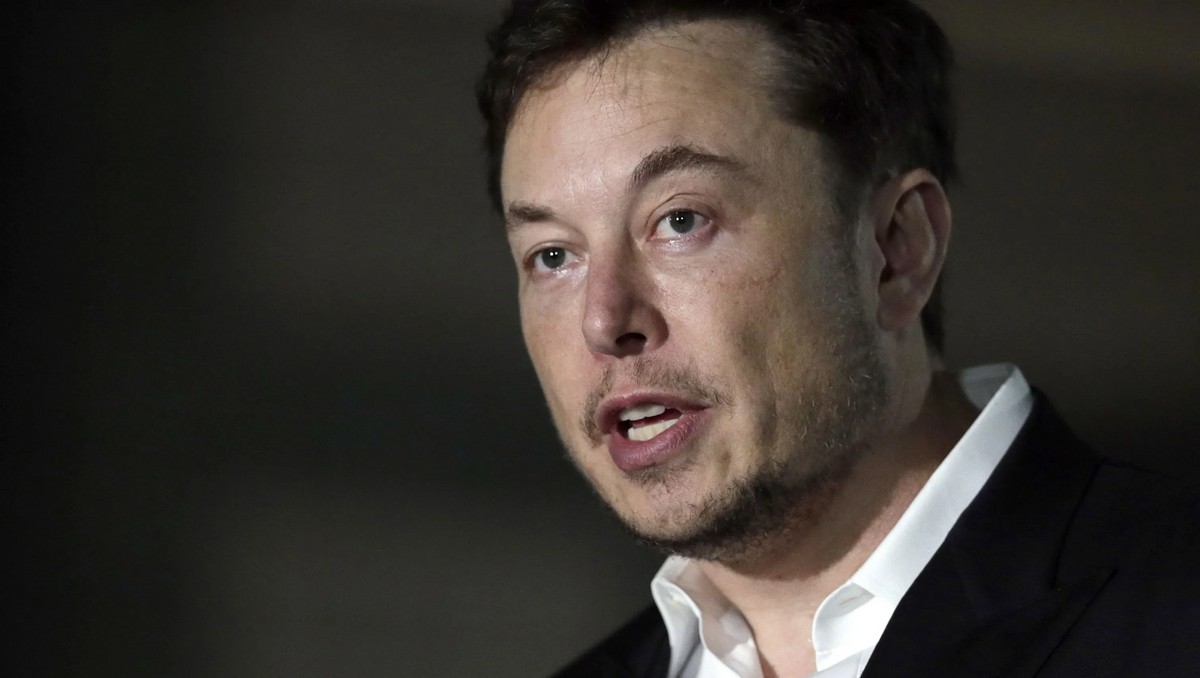 Elon Musk intentó vender Tesla a Apple hace unos años