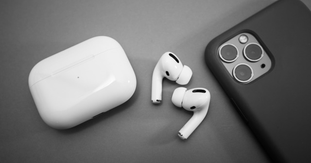 Apple estaría trabajando en nuevas fundas para iPhone carguen un par AirPods y otros accesorios - iOSMac