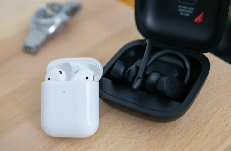 Powerbeats Pro 2 vs AirPods Pro 2